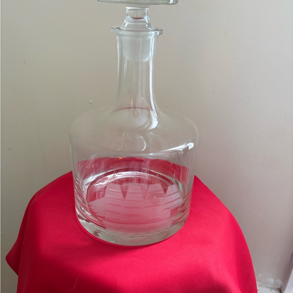 Vintage, collectible ship 🚢 engraved rare decanter. - Picture 1 of 4